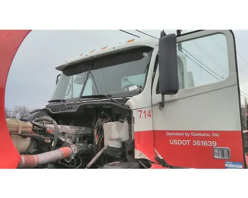 FREIGHTLINER COLUMBIA 120 WHOLE TRUCK FOR RESALE