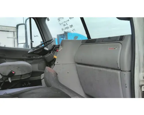 FREIGHTLINER COLUMBIA 120 WHOLE TRUCK FOR RESALE