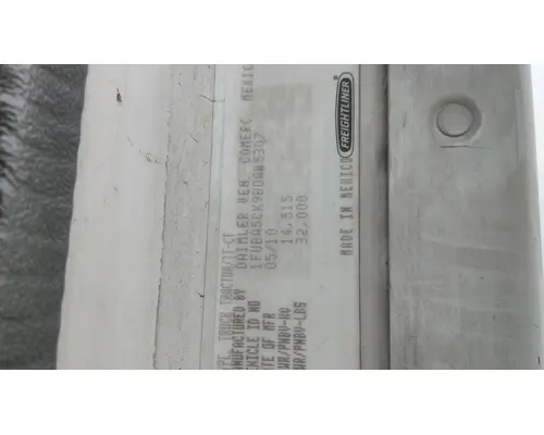 FREIGHTLINER COLUMBIA 120 WHOLE TRUCK FOR RESALE