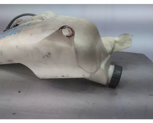 FREIGHTLINER COLUMBIA 120 WINDSHIELD WASHER RESERVOIR