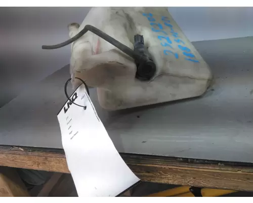 FREIGHTLINER COLUMBIA 120 WINDSHIELD WASHER RESERVOIR