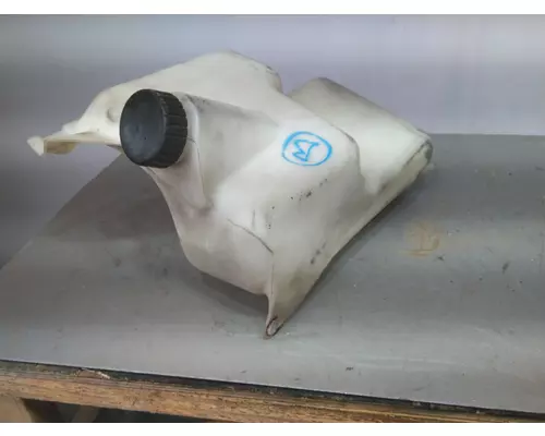 FREIGHTLINER COLUMBIA 120 WINDSHIELD WASHER RESERVOIR