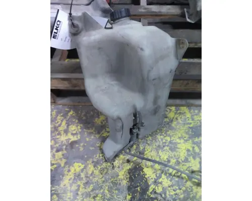 FREIGHTLINER COLUMBIA 120 WINDSHIELD WASHER RESERVOIR