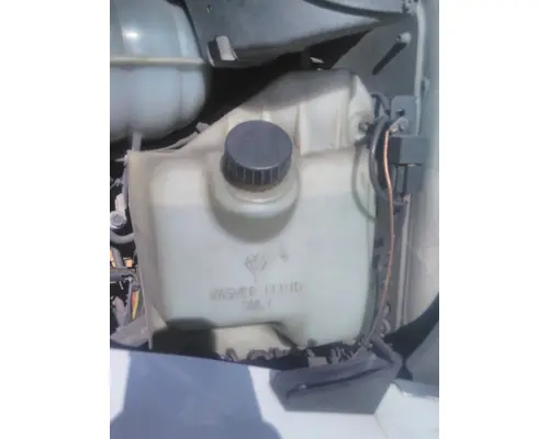 FREIGHTLINER COLUMBIA 120 WINDSHIELD WASHER RESERVOIR