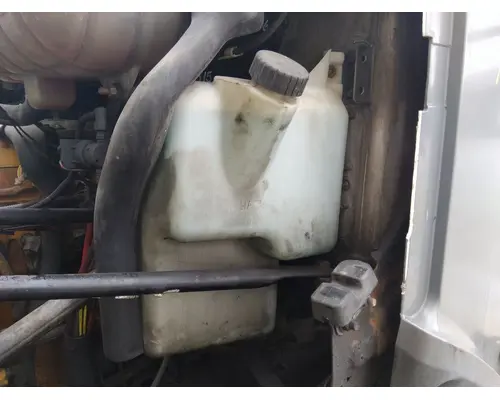 FREIGHTLINER COLUMBIA 120 WINDSHIELD WASHER RESERVOIR