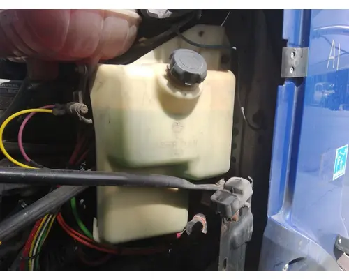 FREIGHTLINER COLUMBIA 120 WINDSHIELD WASHER RESERVOIR