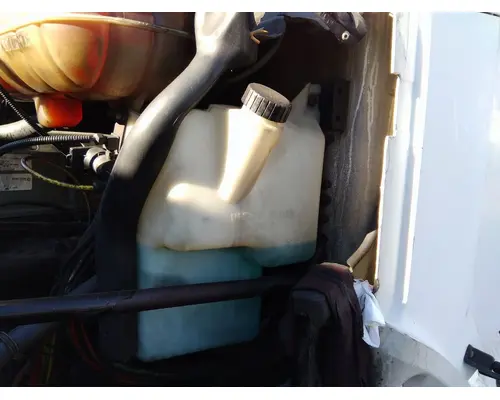 FREIGHTLINER COLUMBIA 120 WINDSHIELD WASHER RESERVOIR