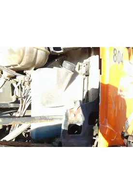FREIGHTLINER COLUMBIA 120 WINDSHIELD WASHER RESERVOIR