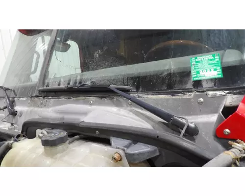 FREIGHTLINER COLUMBIA 120 WINDSHIELD WIPER ARM