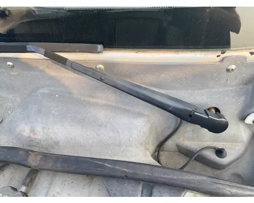 FREIGHTLINER COLUMBIA 120 Windshield Wiper Arm