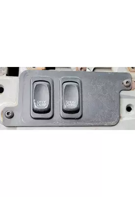 FREIGHTLINER COLUMBIA/CENTURY Dash / Console Switch