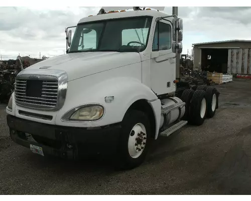 FREIGHTLINER COLUMBIA CL-120 Complete Vehicle