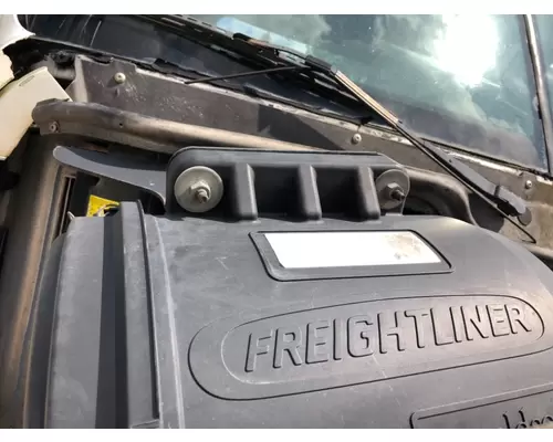 FREIGHTLINER COLUMBIA Air Cleaner