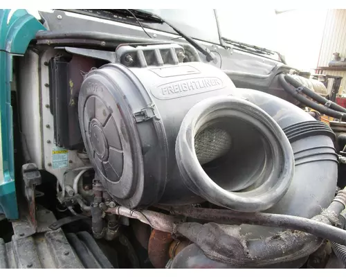 FREIGHTLINER COLUMBIA Air Cleaner