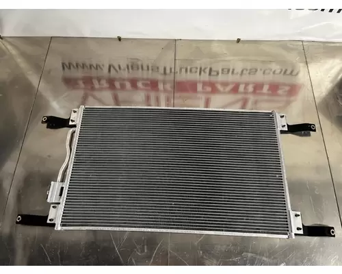 FREIGHTLINER COLUMBIA Air Conditioning Condensor
