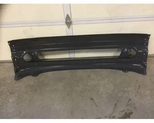 FREIGHTLINER COLUMBIA BUMPER CENTER