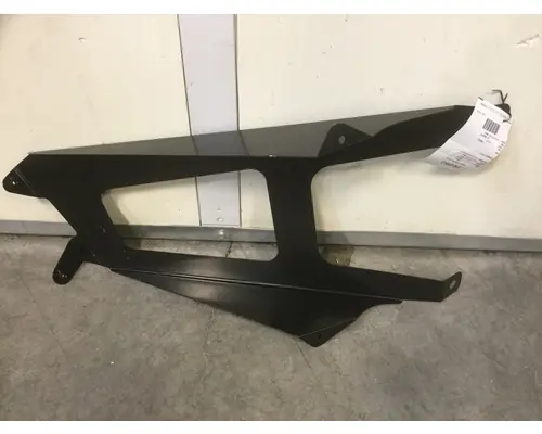 FREIGHTLINER COLUMBIA BUMPER MOUNTS