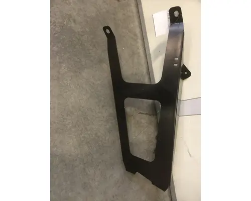 FREIGHTLINER COLUMBIA BUMPER MOUNTS
