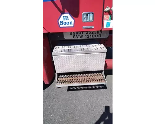 FREIGHTLINER COLUMBIA Battery Box