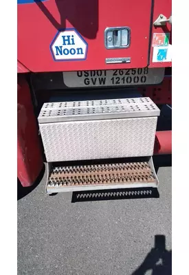 FREIGHTLINER COLUMBIA Battery Box