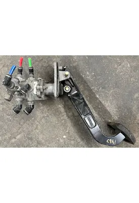 FREIGHTLINER COLUMBIA Brake Parts, Misc. Rear