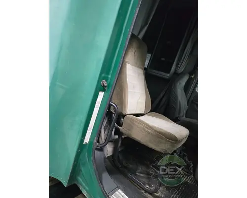 FREIGHTLINER COLUMBIA Cab