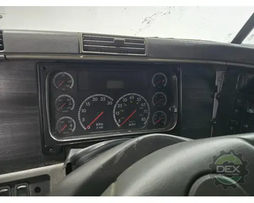 FREIGHTLINER COLUMBIA Cab