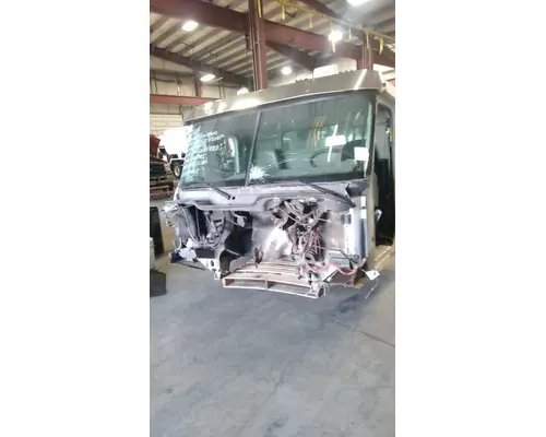 FREIGHTLINER COLUMBIA Cab