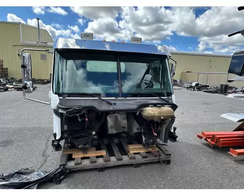 FREIGHTLINER COLUMBIA Cab