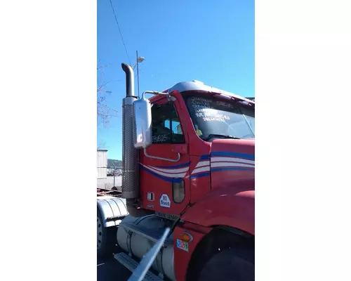 FREIGHTLINER COLUMBIA Cab