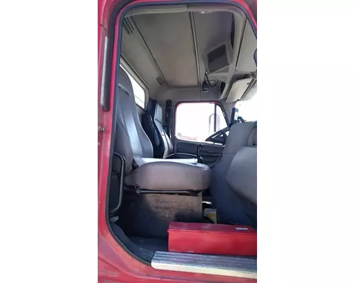 FREIGHTLINER COLUMBIA Cab