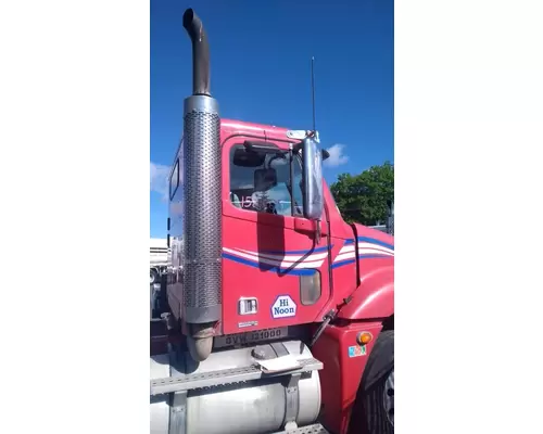 FREIGHTLINER COLUMBIA Cab