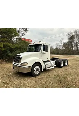 FREIGHTLINER COLUMBIA Complete Vehicle