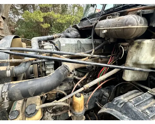 FREIGHTLINER COLUMBIA Complete Vehicle