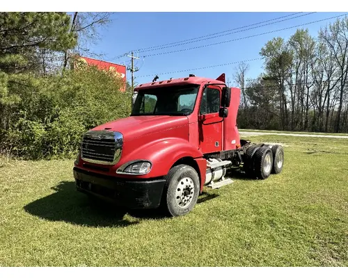 FREIGHTLINER COLUMBIA Complete Vehicle