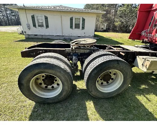 FREIGHTLINER COLUMBIA Complete Vehicle