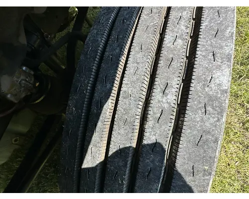 FREIGHTLINER COLUMBIA Complete Vehicle