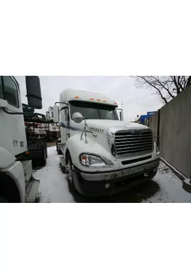 FREIGHTLINER COLUMBIA Complete Vehicle