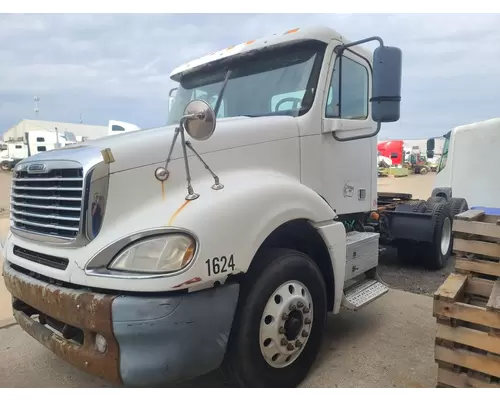 FREIGHTLINER COLUMBIA Complete Vehicle