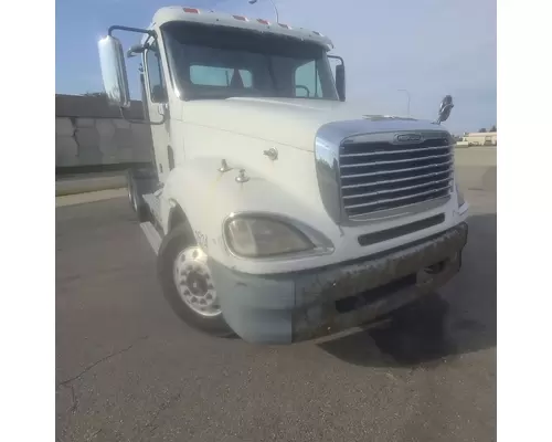 FREIGHTLINER COLUMBIA Complete Vehicle