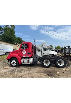 FREIGHTLINER COLUMBIA Complete Vehicle