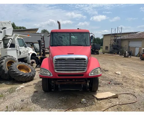 FREIGHTLINER COLUMBIA Complete Vehicle