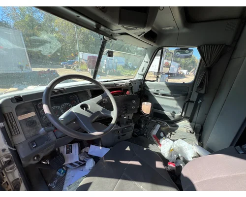 FREIGHTLINER COLUMBIA Complete Vehicle