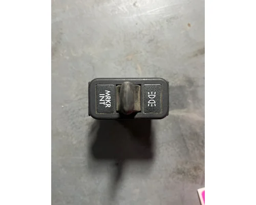 FREIGHTLINER COLUMBIA Dash  Console Switch
