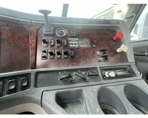 FREIGHTLINER COLUMBIA Dash Assembly