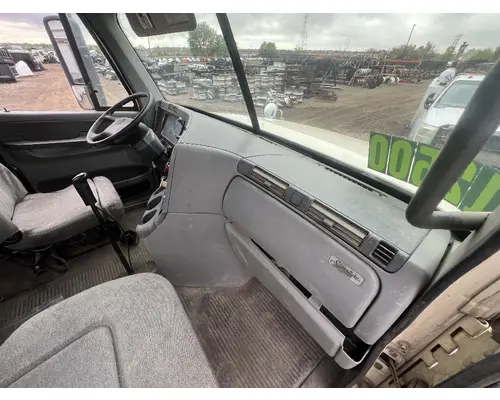FREIGHTLINER COLUMBIA Dash Assembly