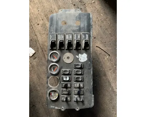 FREIGHTLINER COLUMBIA Dash Panel