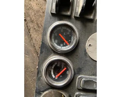 FREIGHTLINER COLUMBIA Dash Panel