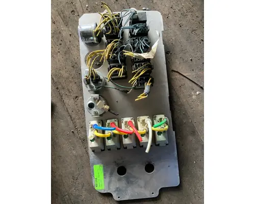 FREIGHTLINER COLUMBIA Dash Panel