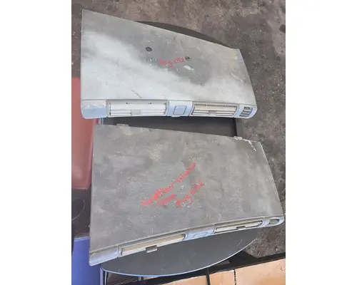 FREIGHTLINER COLUMBIA Dash Panel
